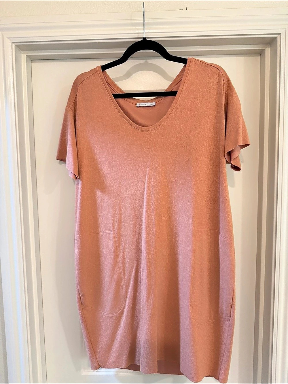Zara Dress in Coral Size Large Like New